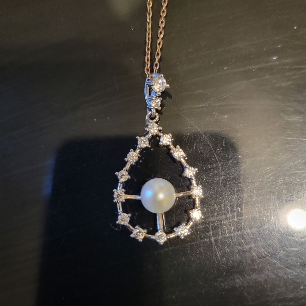 2/$30 - Vantel Pearls Light Pearl Necklace (7)